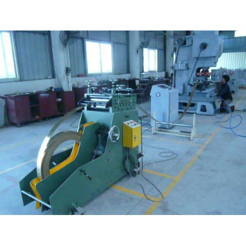 High speed mechanical automatic steel coil roller feeder machine factory