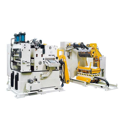 Servo Decoiler Straightener Feeder 3 In 1 NC Servo Feeder Metal Sheet Feeding Machine