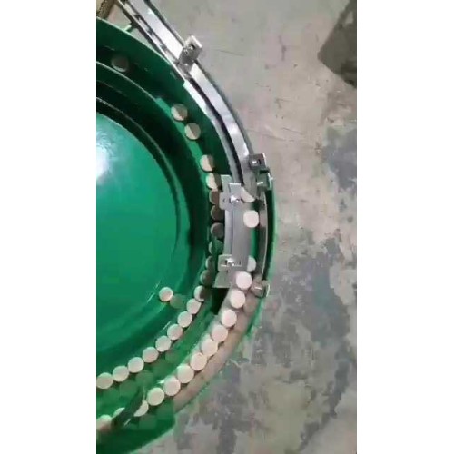 factory vibrating feeder linear feeder customized vibratory bowl feeder with nuts