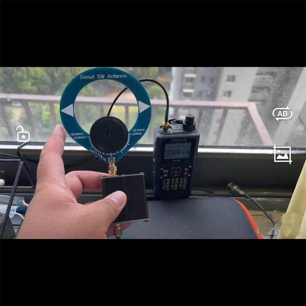 High-Impedance Amplifier 1MΩ Input 50Ω Output 0dB Gain 300MHz Bandwidth Long-Lasting Battery Universal Compatibility Ideal